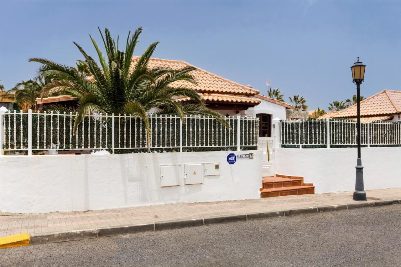 Villa Relax Deluxe Private Pool Corralejo By Holidays Home Bagian luar foto