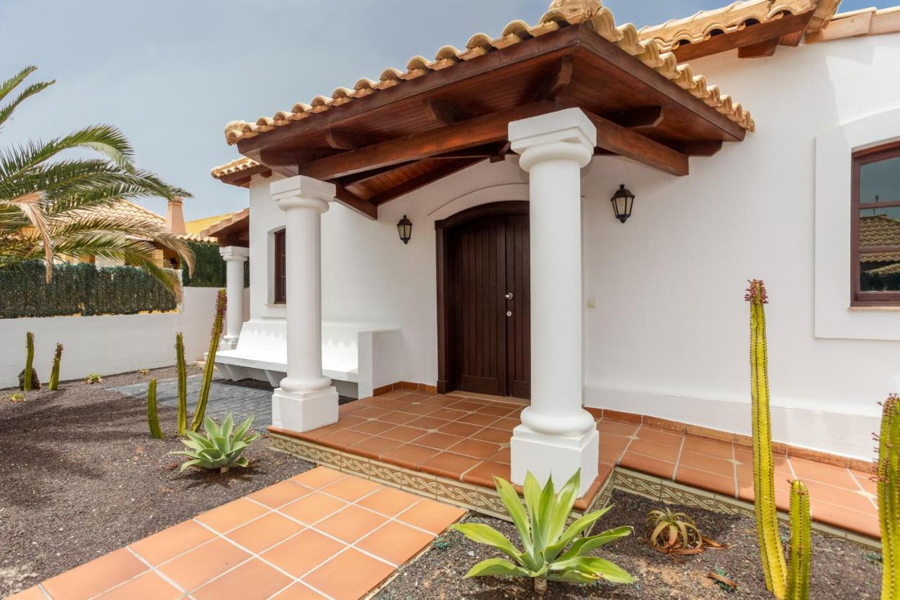 Villa Relax Deluxe Private Pool Corralejo By Holidays Home Bagian luar foto